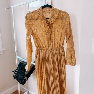 Adorable Yellow Dress - perfect for Spring!